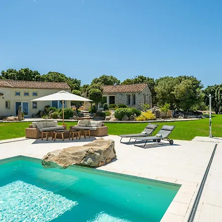 Golden Silence Retreat Luxury, Privacy, And Nature Willa *
