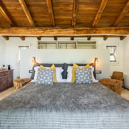 Golden Silence Retreat Luxury, Privacy, And Nature Luogosanto